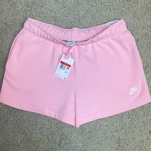 Nike Standard Fit Mid Rise Pink Shorts  Women’s Large w/Tags